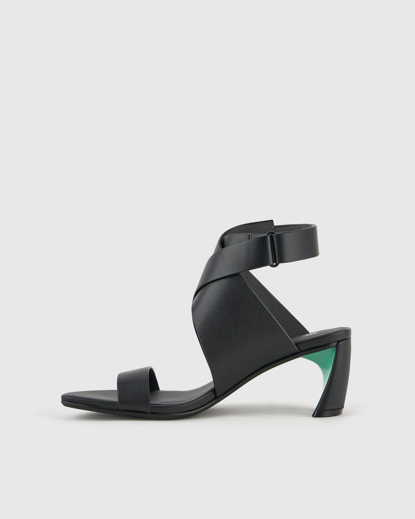 זומה וויי מיד שחור