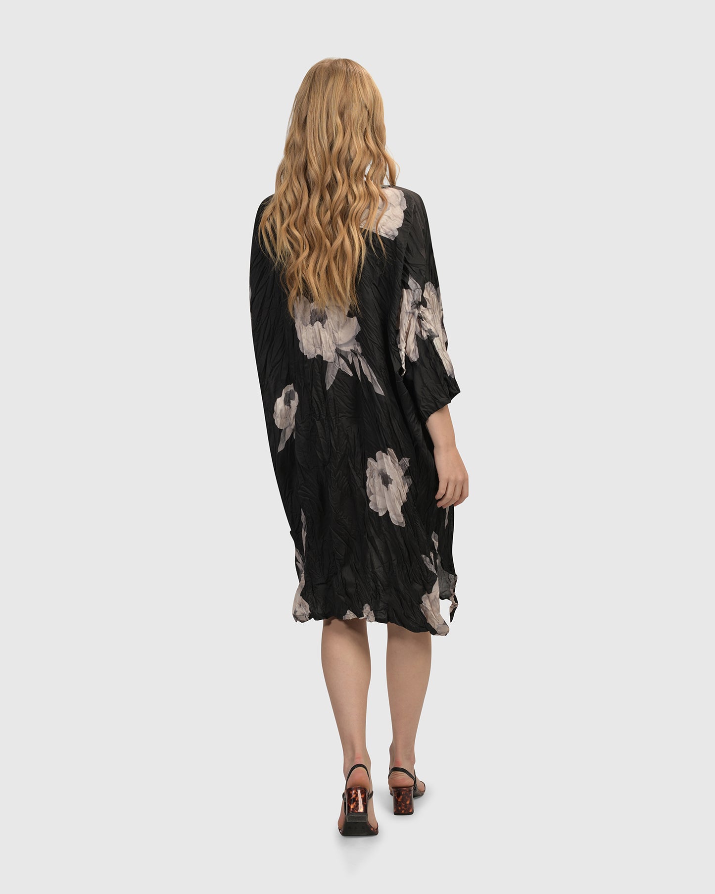 שמלה ליקה פרח פאוני