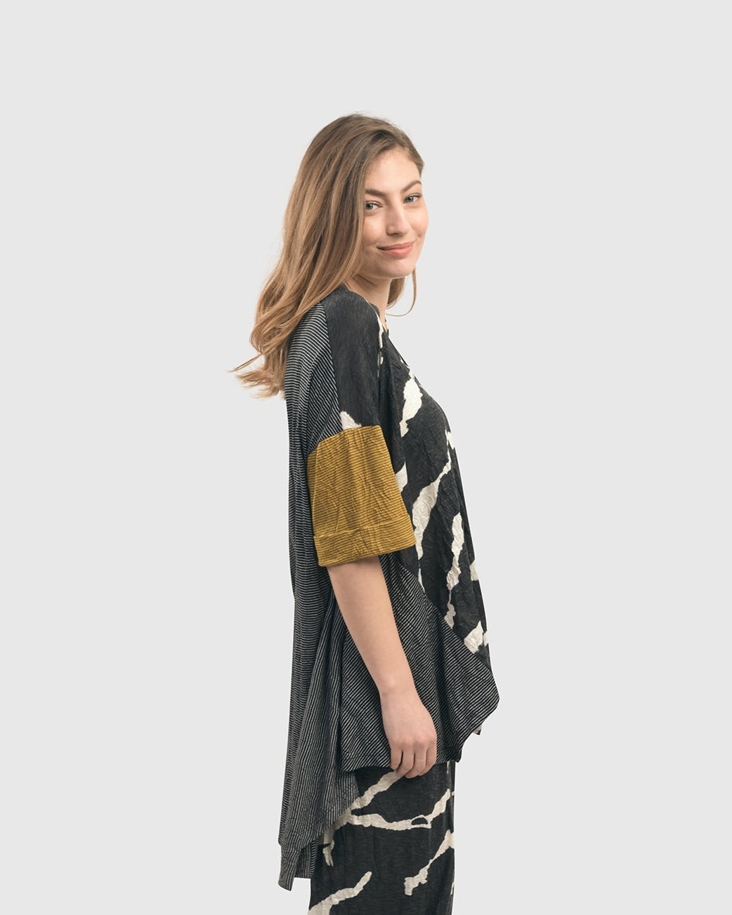 חולצה קרינקל פורצת מיקס