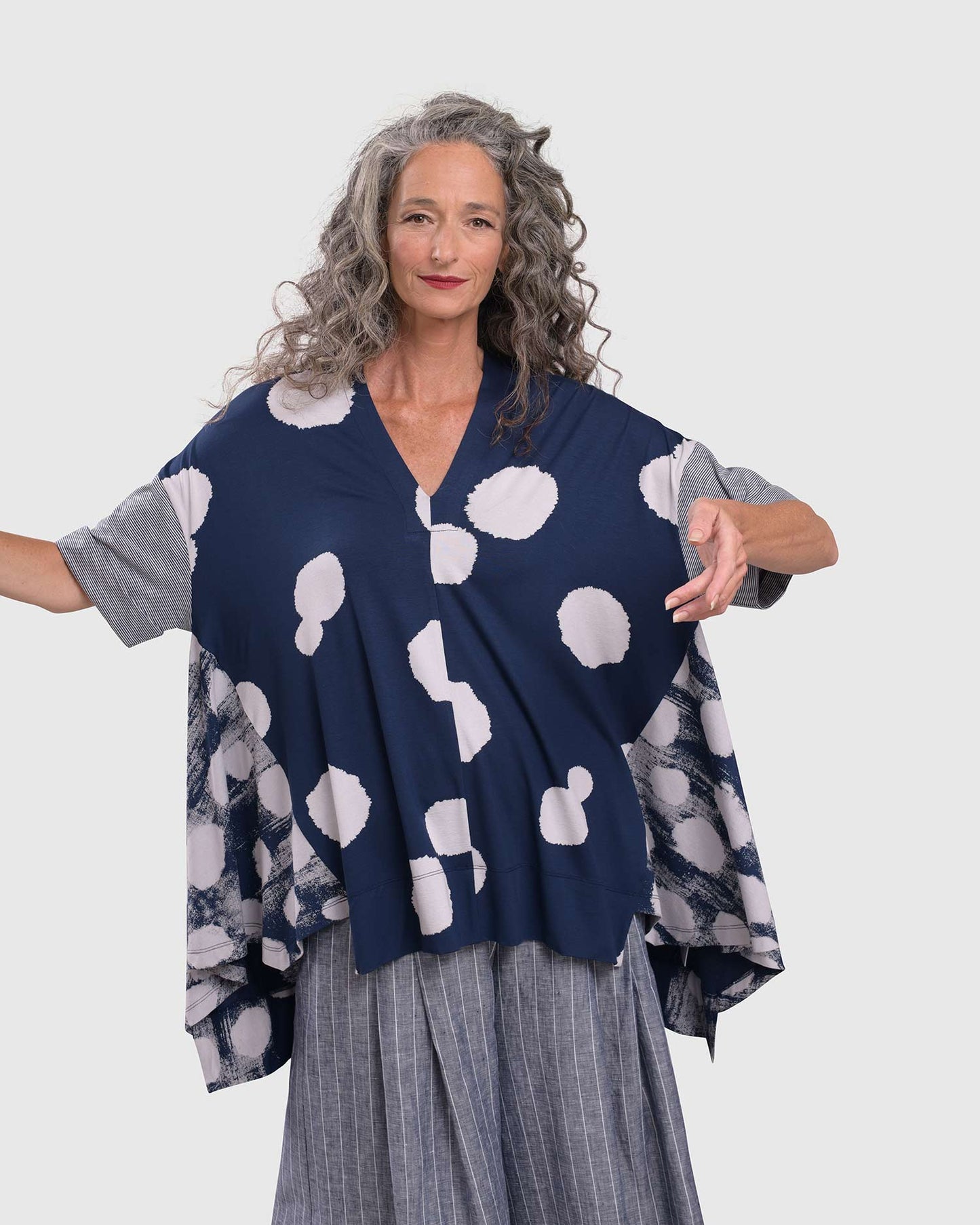 חולצה פורצת מודפסים